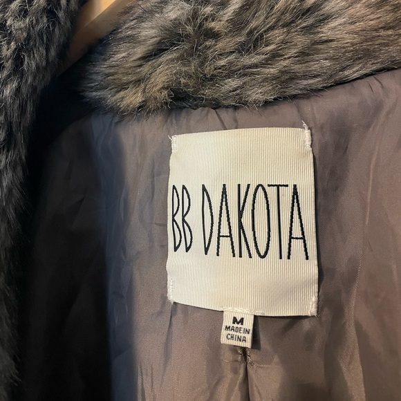 BB Dakota Faux Fur Jacket Women’s Medium - Picture 2 of 8
